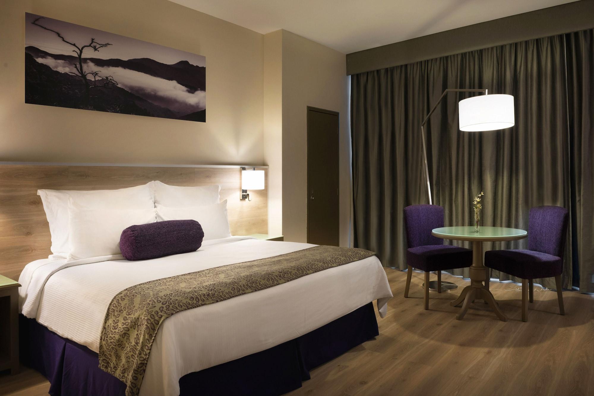 Krystal Monterrey Hotell Exteriör bild
