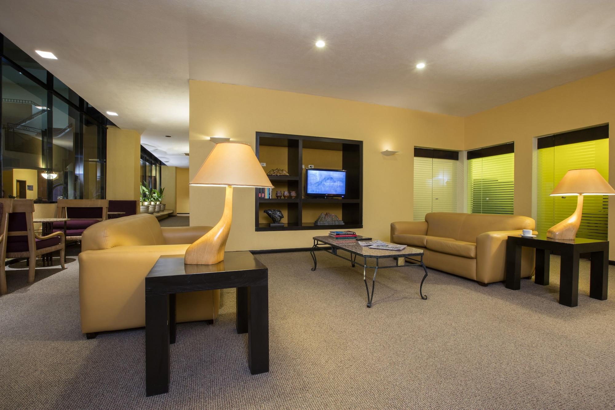 Krystal Monterrey Hotell Exteriör bild